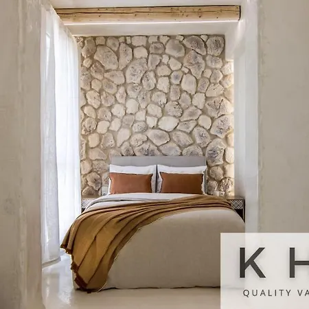 Designer's Penthouse, View! + Car Offer أرغوستولي