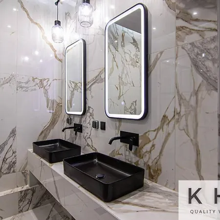 شقة Designer's Penthouse, View! + Car Offer أرغوستولي