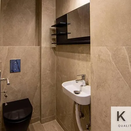 Designer's Penthouse, View! + Car Offer *