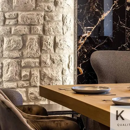 Designer's Penthouse, View! + Car Offer *