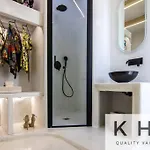 Designer's Penthouse, View! + Car Offer *
