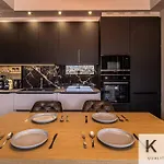 Designer's Penthouse, View! + Car Offer 公寓