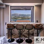 公寓 Designer's Penthouse, View! + Car Offer 阿尔戈斯托利翁