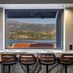 公寓 Designer's Penthouse, View! + Car Offer *