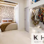 Designer's Penthouse, View! + Car Offer 公寓