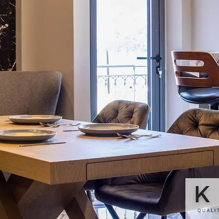 Designer's Penthouse, View! + Car Offer Appartement *