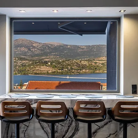 Apartment Designer's Penthouse, View! + Car Offer *